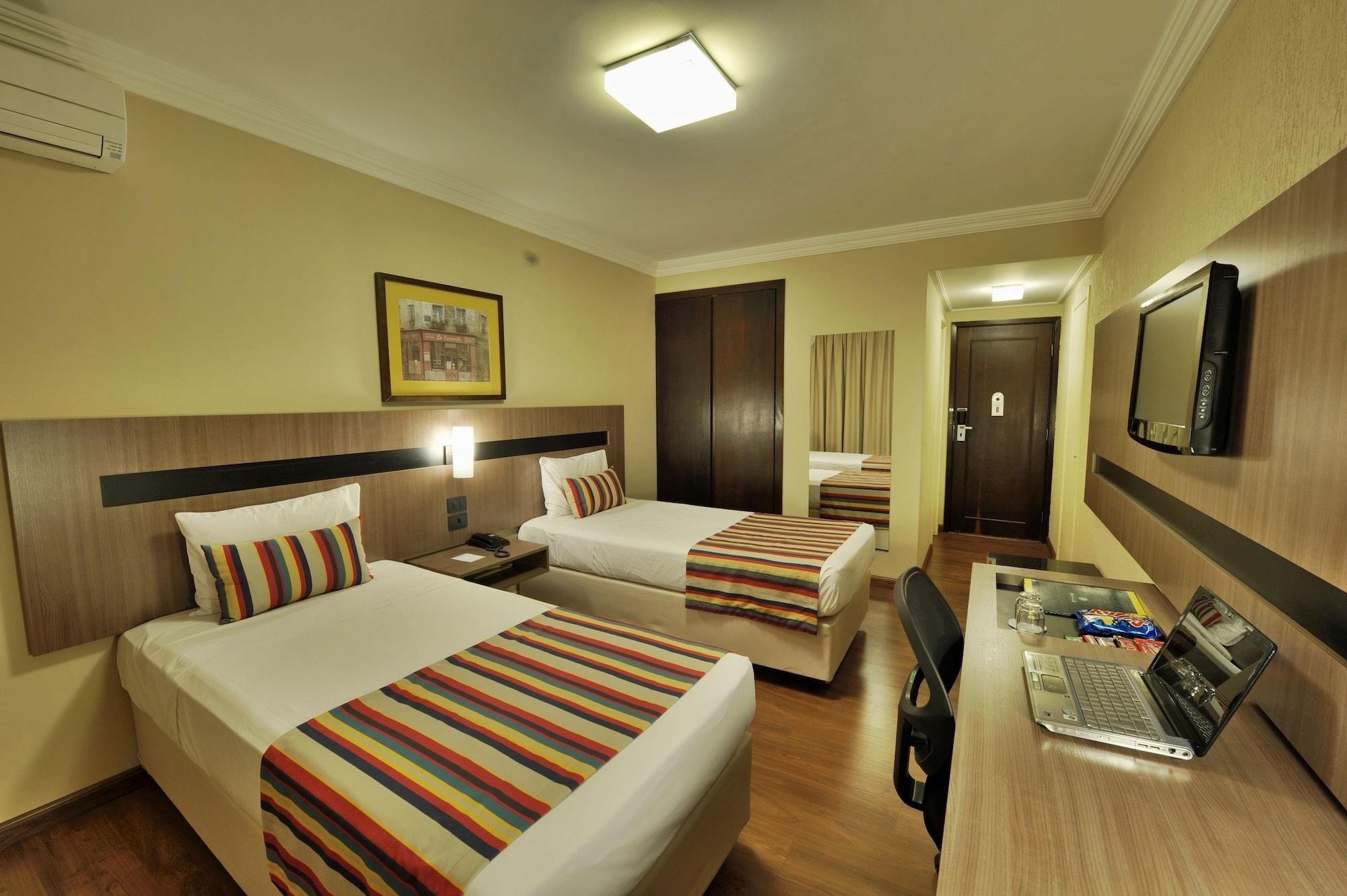 Hotel Deville Express Cascavel Каскавел Экстерьер фото