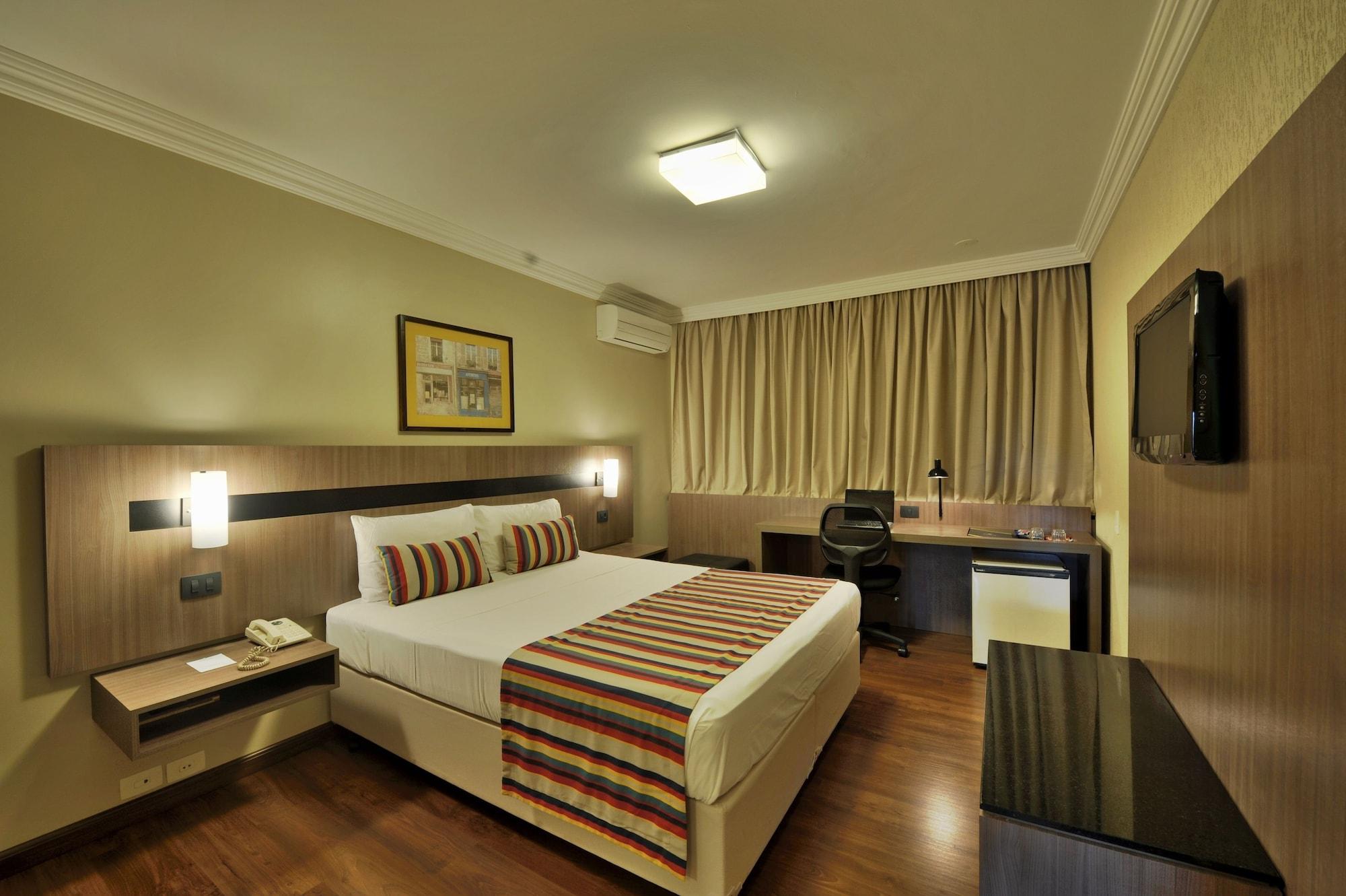 Hotel Deville Express Cascavel Каскавел Экстерьер фото