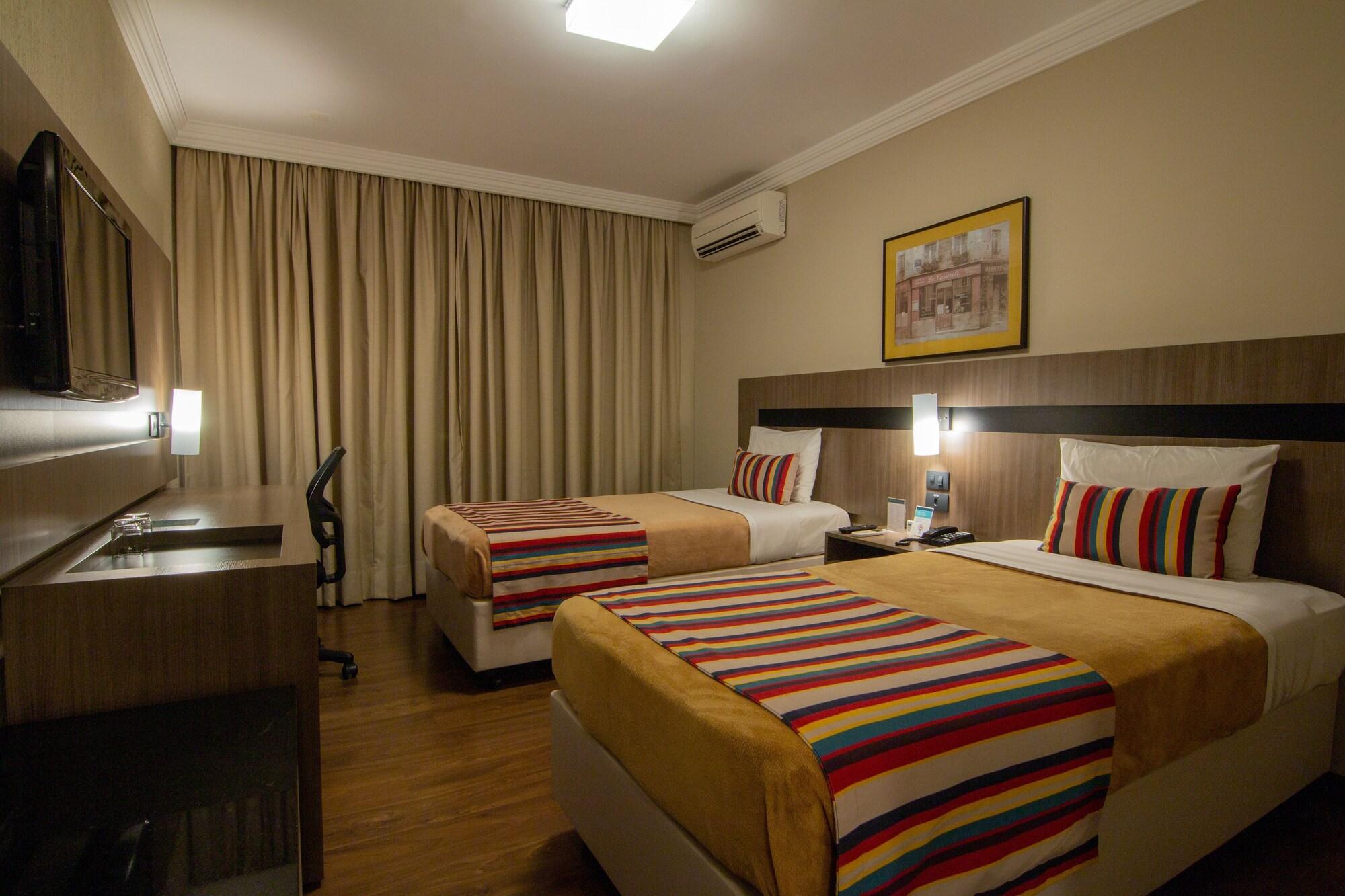 Hotel Deville Express Cascavel Каскавел Экстерьер фото