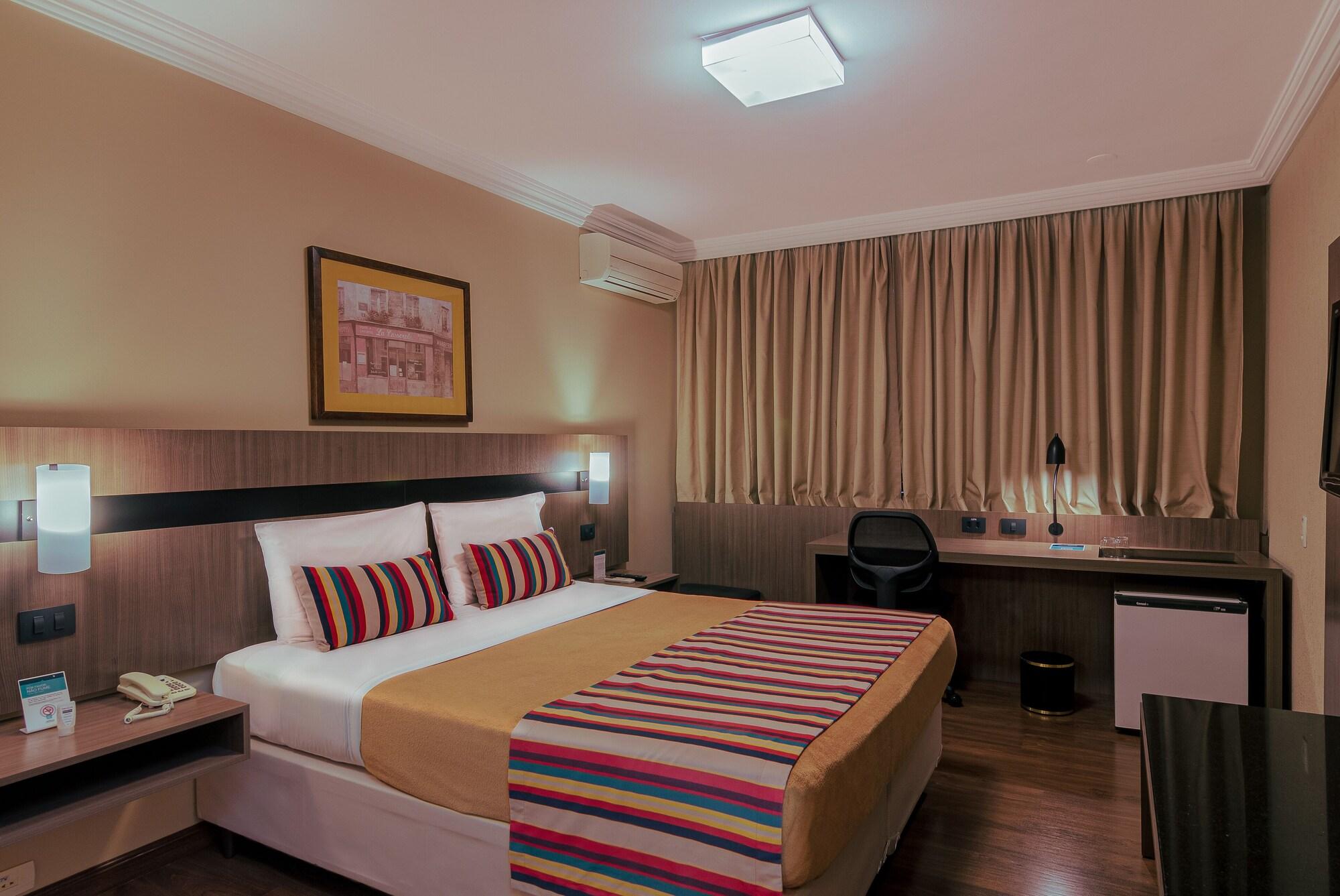 Hotel Deville Express Cascavel Каскавел Экстерьер фото