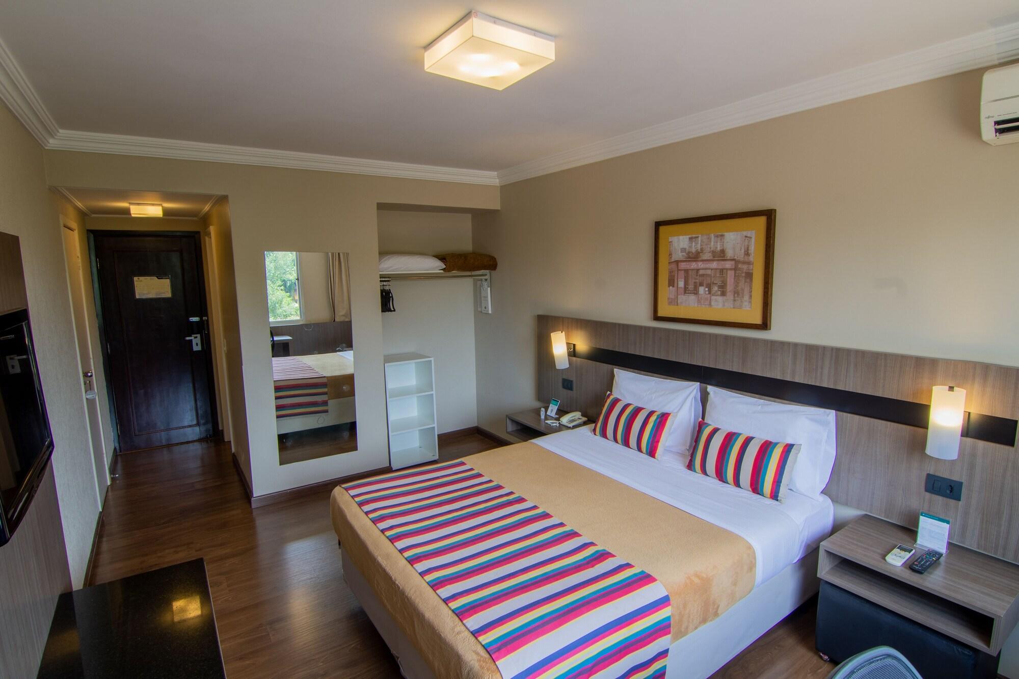Hotel Deville Express Cascavel Каскавел Экстерьер фото