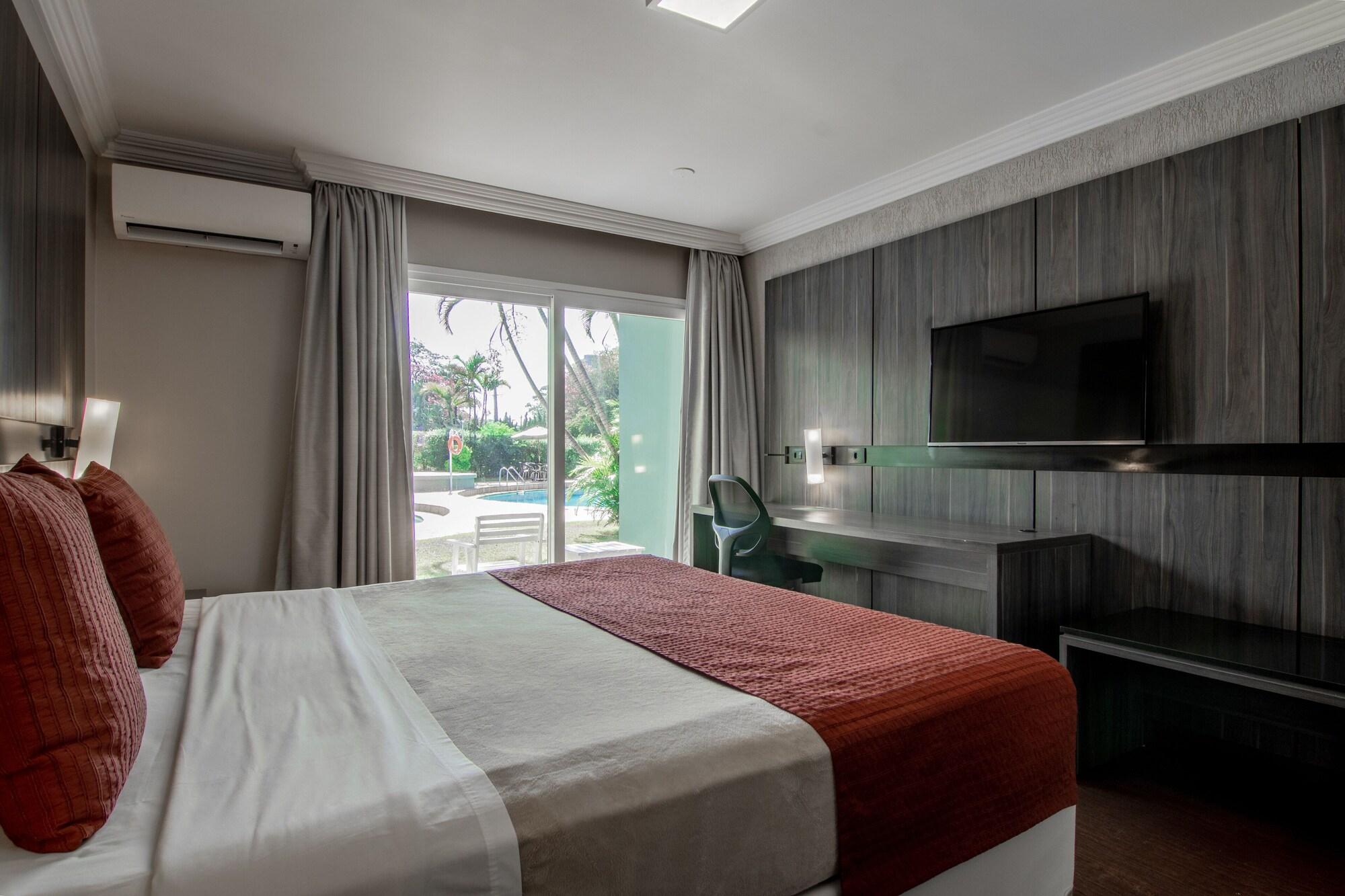 Hotel Deville Express Cascavel Каскавел Экстерьер фото