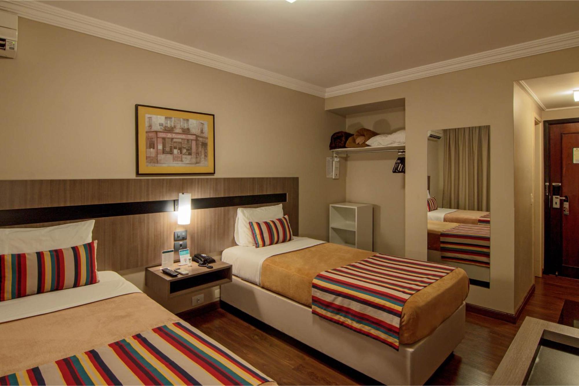 Hotel Deville Express Cascavel Каскавел Экстерьер фото