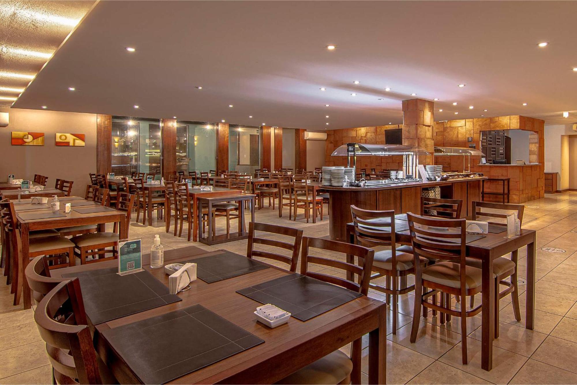 Hotel Deville Express Cascavel Каскавел Экстерьер фото