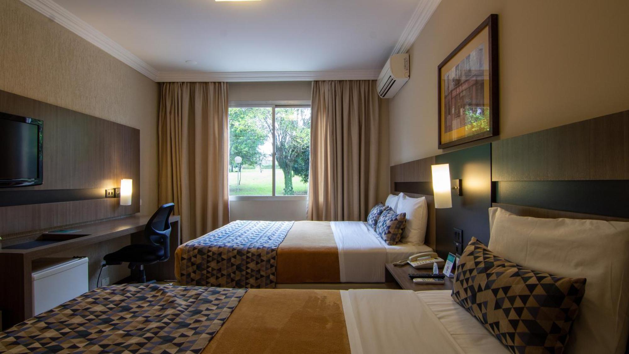 Hotel Deville Express Cascavel Каскавел Экстерьер фото